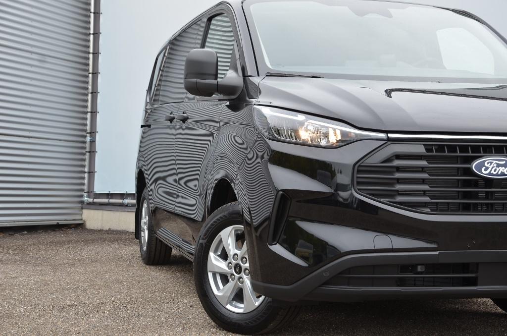 Ford Transit Custom- L1- Dubbelcab-Automaat-Nieuw- 39450+BTW, Auto's, Automaat, Stof, Euro 6, Zwart