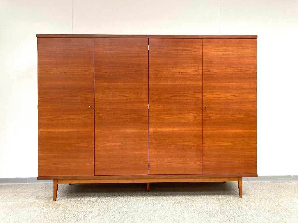 Mid-century vintage teak kleerkast/wandkast 1960's, Huis en Inrichting, Kasten | Kleerkasten, Ophalen, Met deur(en), Gebruikt