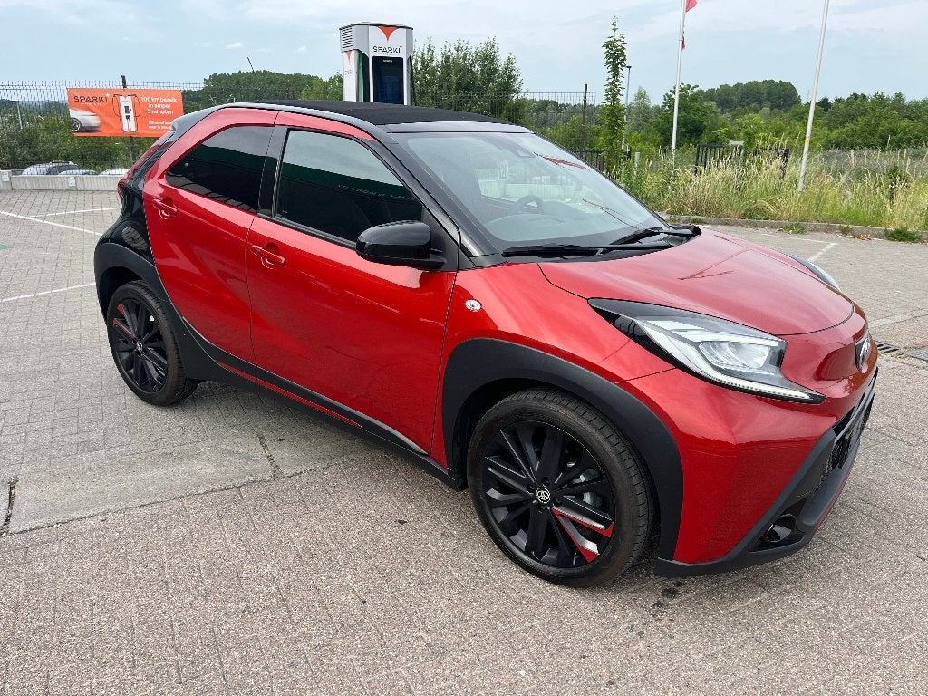 TOYOTA AYGO X, Autos, Achat, 998 cm³, Euro 6, Entreprise