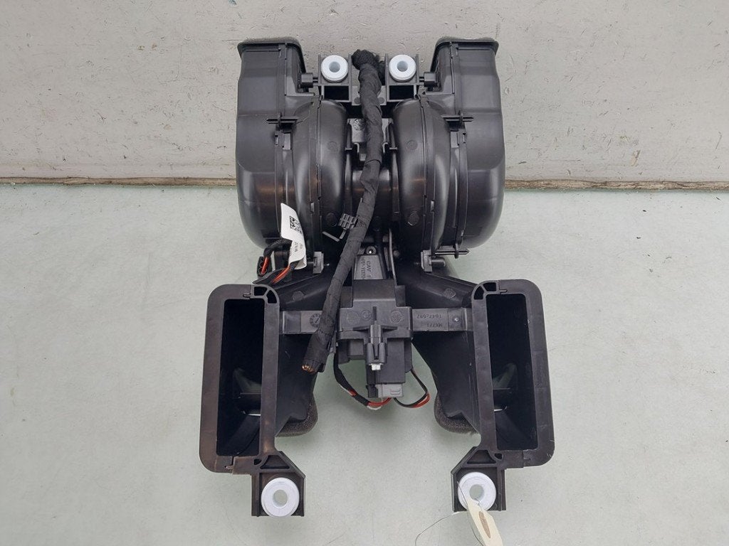 VENTILATEUR RADIATEUR MOTEUR BMW X5 (G05) (|64119315950|), Utilisé, BMW, Petuelring 130
80809  München, DE, Bayerische Motoren Werke AG