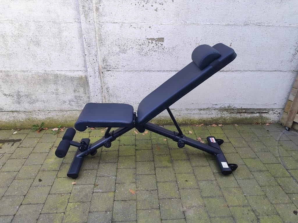 Zwarte halterbank fitnesstoestel, Sport en Fitness, Ophalen, Benen, Krachtstation, Zo goed als nieuw