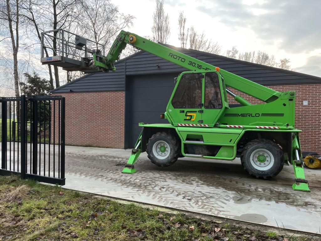 Merlo 30.16 roterende verreiker met Manbak grondbak & lepels, Enlèvement ou Envoi