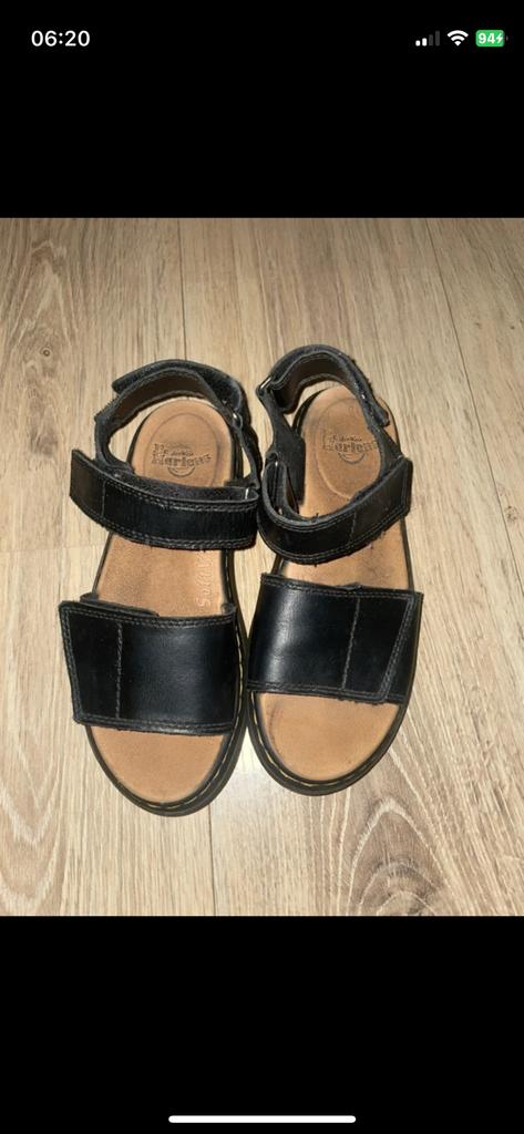 Sandales Dr Martens noires taille 34, Enlèvement ou Envoi, Utilisé, Chaussures, Fille