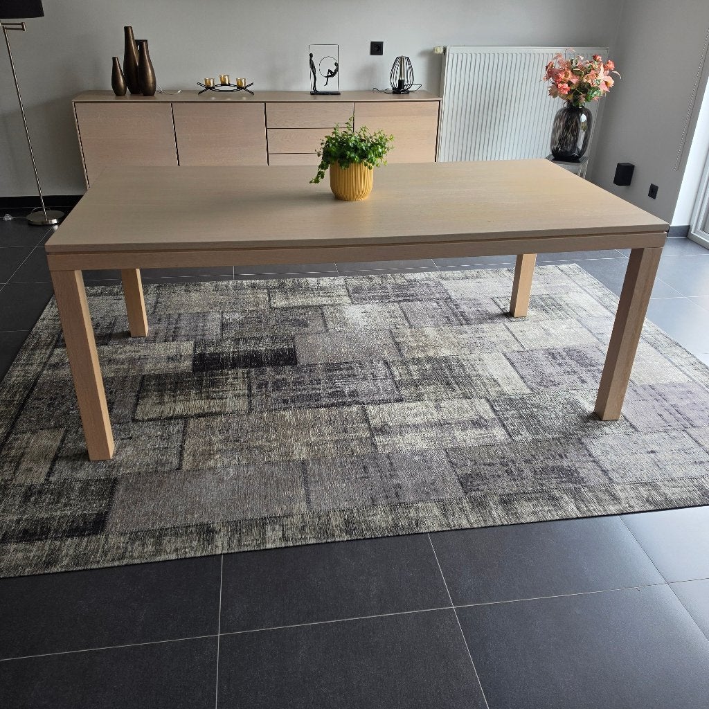 Eettafel in massieve eik, Huis en Inrichting, Ophalen, Eikenhout, 50 tot 100 cm, Zo goed als nieuw