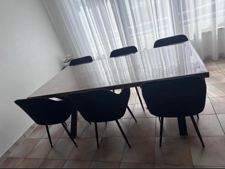 Table salle à manger et chaises, Enlèvement, Comme neuf