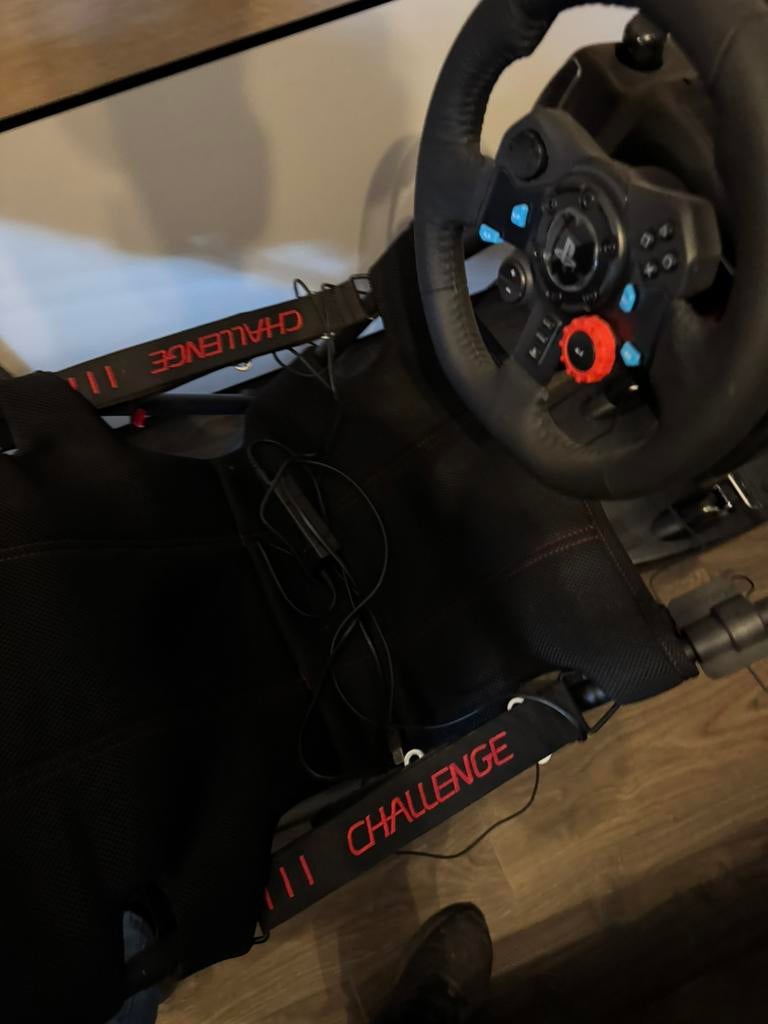 Race stoel met stuur versnelling en pedalen, Games en Spelcomputers, Spelcomputers | Sony Consoles | Accessoires, Ophalen, Zo goed als nieuw