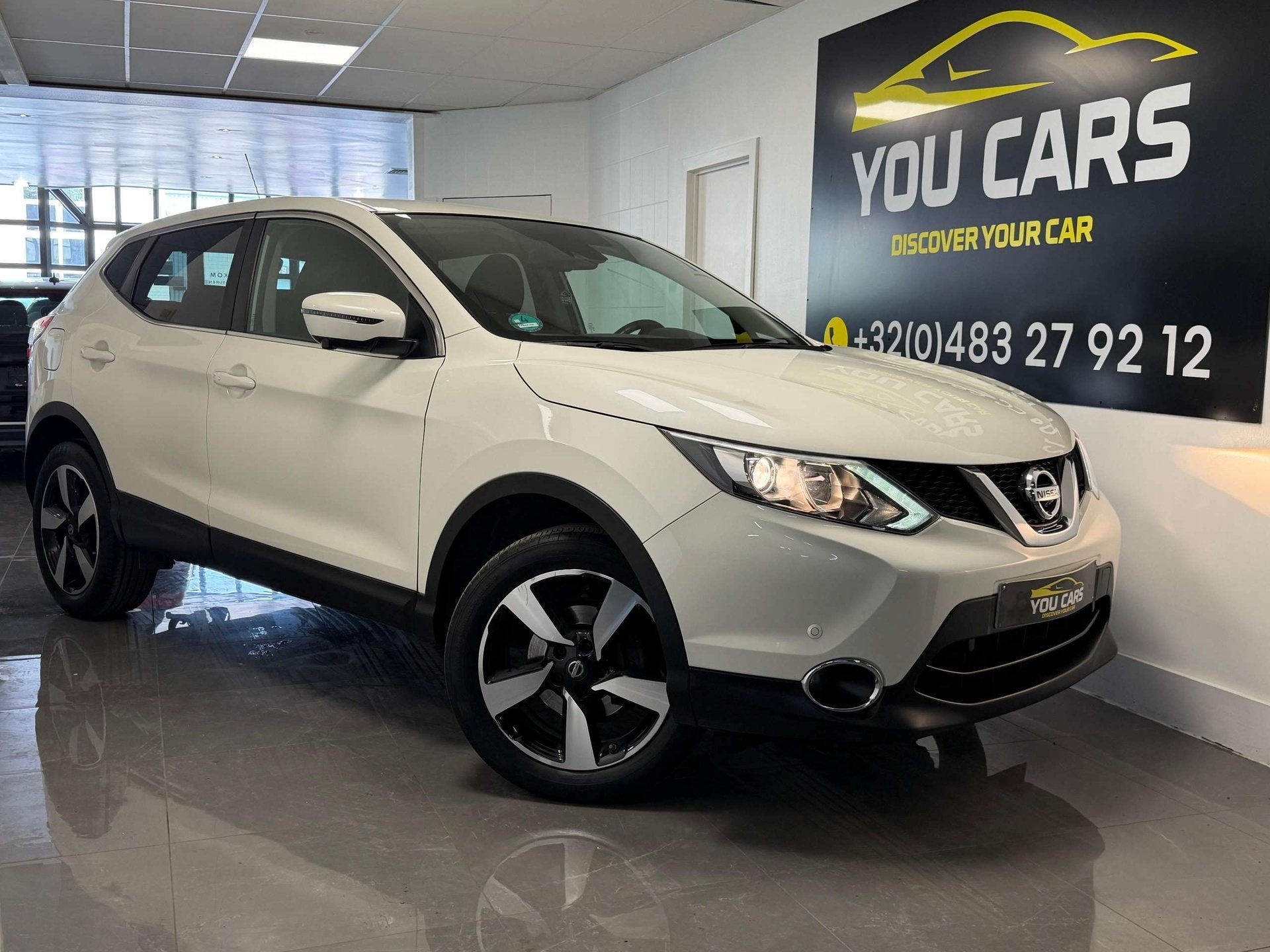Nissan Qashqai Qashqai 1.2 DIG-T 2WD N-Connecta, Auto's, Stof, Gebruikt, 4 cilinders, 116 pk