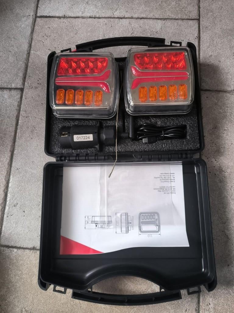 12V draadloze achterlichtset - Pechhulup en Slepen, Ophalen, Nieuw, Verlichting