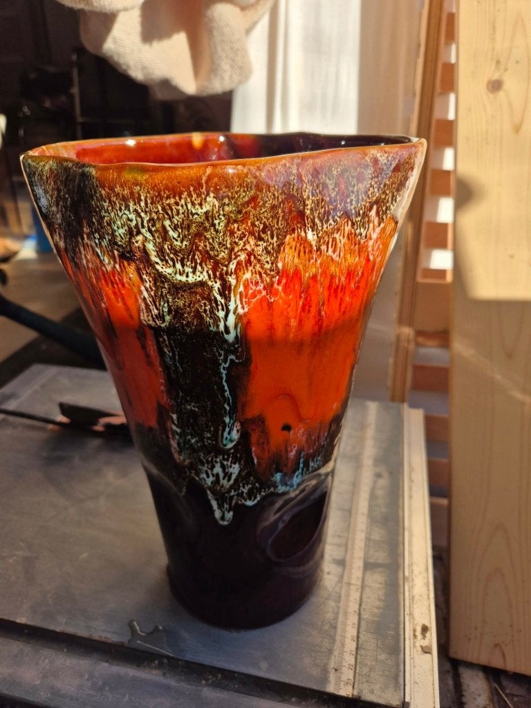 beau vase design, Enlèvement
