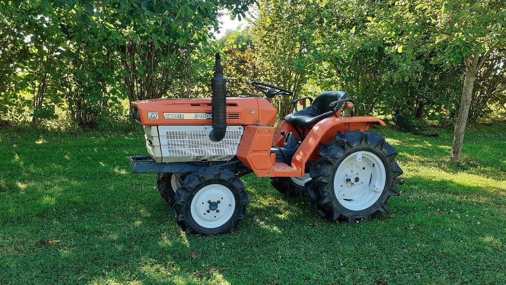 Microtracteur Kubota B1500 4x4 19cv, Articles professionnels, Agriculture | Tracteurs, jusqu'à 2500, Autres marques, Utilisé, Enlèvement