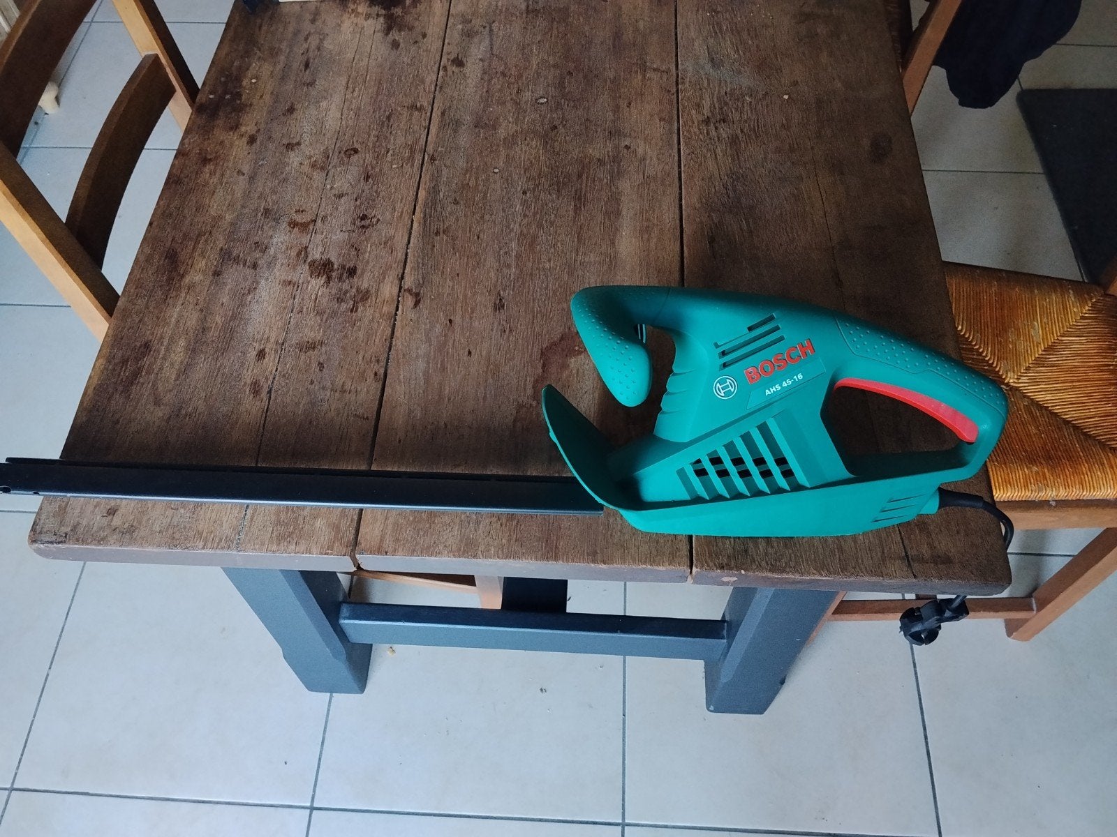 taille-haies Bosh Ahs45-16, Enlèvement, Comme neuf, Électrique, Bosh