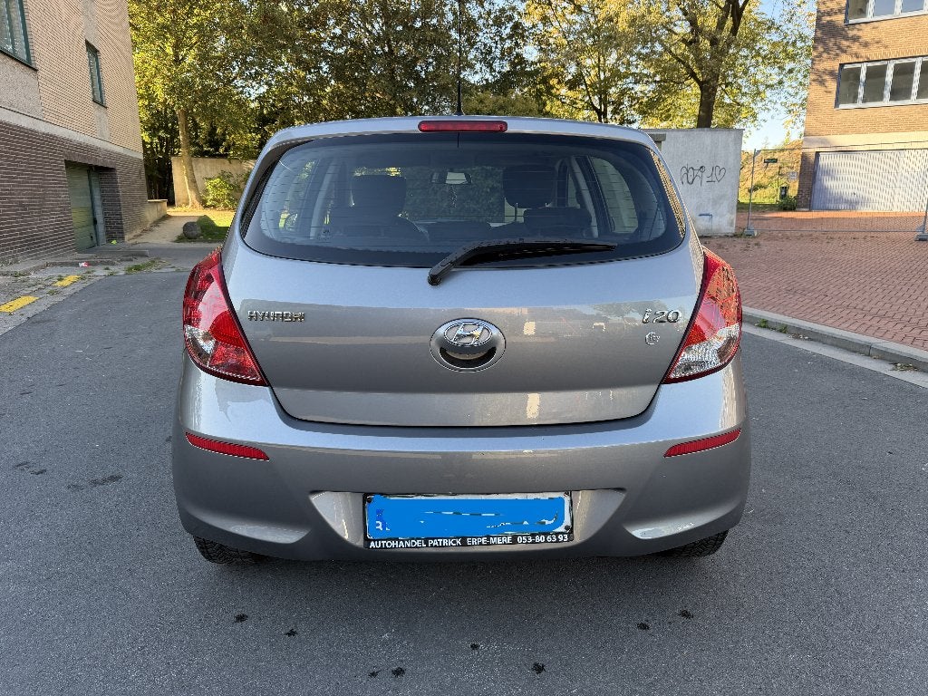 Hyundai i20 1.2 essence année 2013 138.000 km bon état, Achat, Entreprise, Boîte manuelle, Entretenue par le concessionnaire