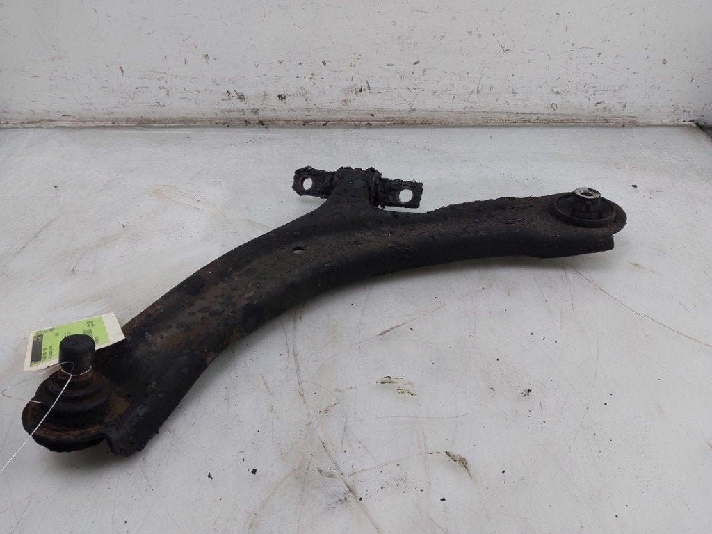 BRAS DE SUSPENSION AVANT GAUCHE (TRIANGLE) Qashqai (J10), Utilisé, Nissan