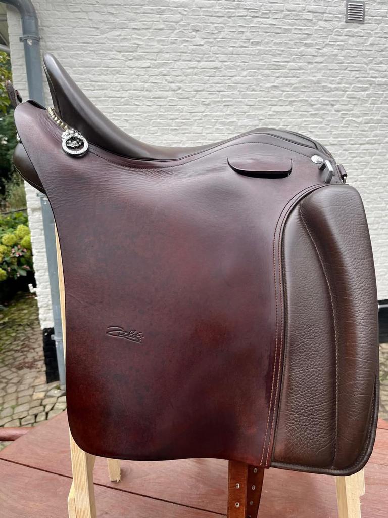 Dressuurzadel Zaldi Lusitanus, Animaux & Accessoires, Enlèvement, Utilisé, Dressage