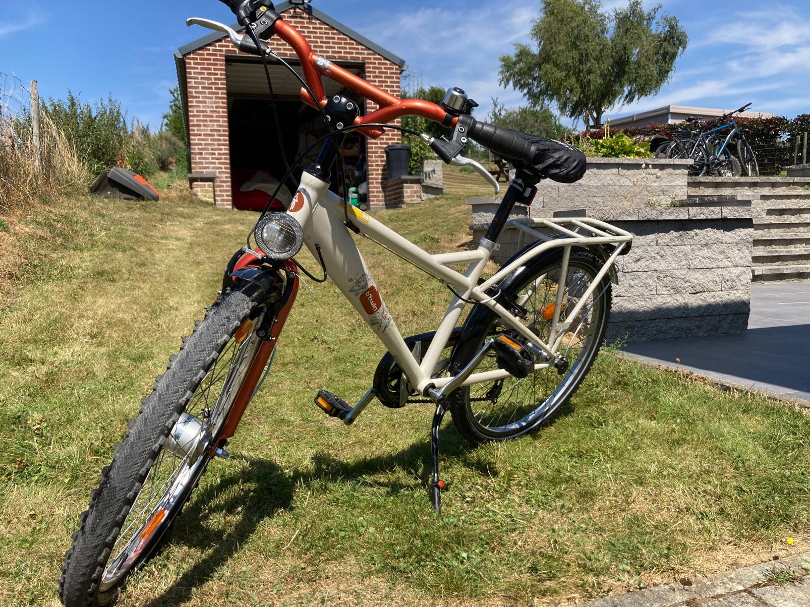 Degelijke fiets voor kinderen van 8 tot 14 jaar ., Fietsen en Brommers, Fietsen | Kinderfietsjes, Ophalen, Gebruikt, Velgrem, Minder dan 16 inch