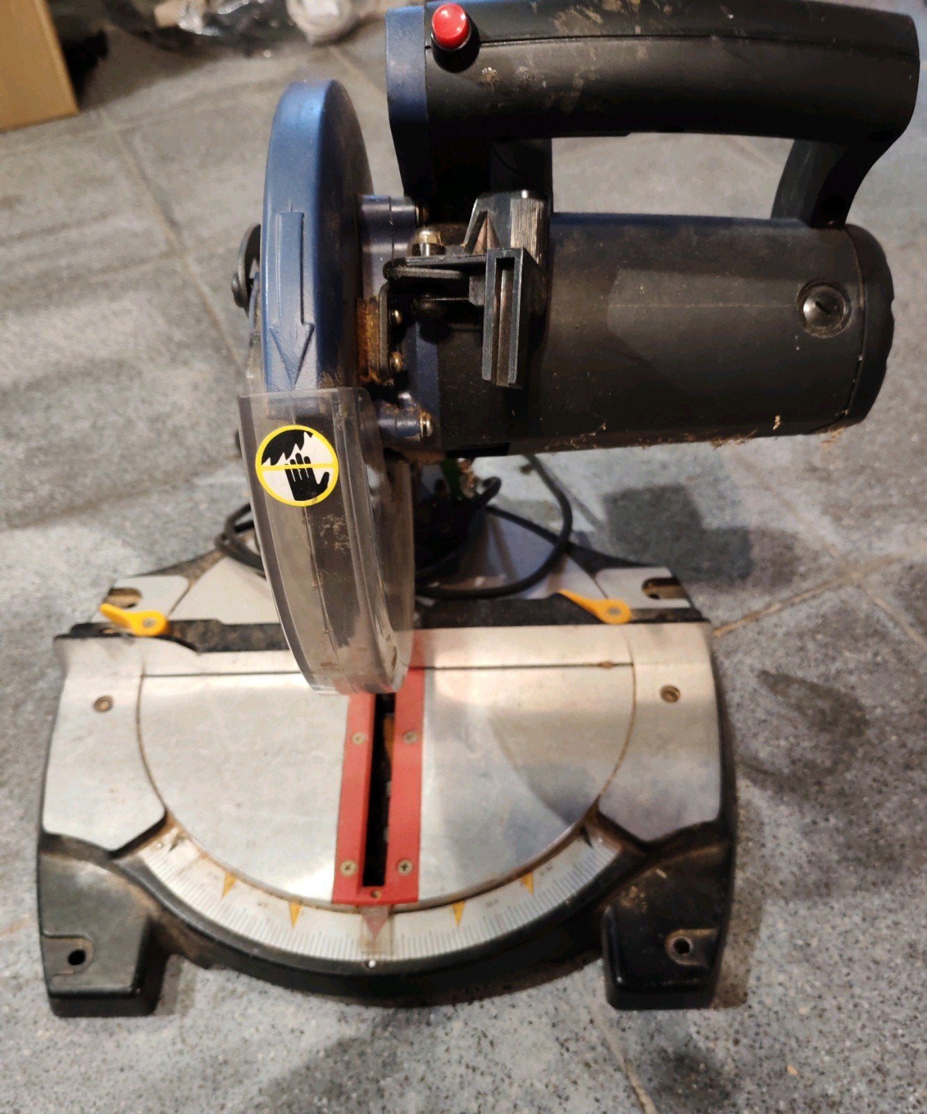 Scie a onglet, Bricolage & Construction, Outillage | Scies mécaniques, Enlèvement