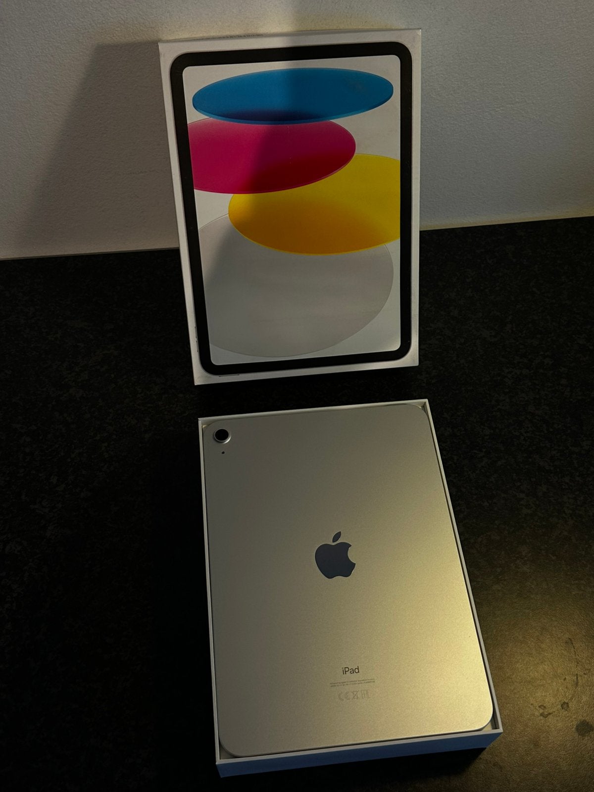 Apple iPad 10e generatie 64GB Wi-Fi | Nieuwstaat, Apple iPad, Zo goed als nieuw, Wi-Fi, Zilver