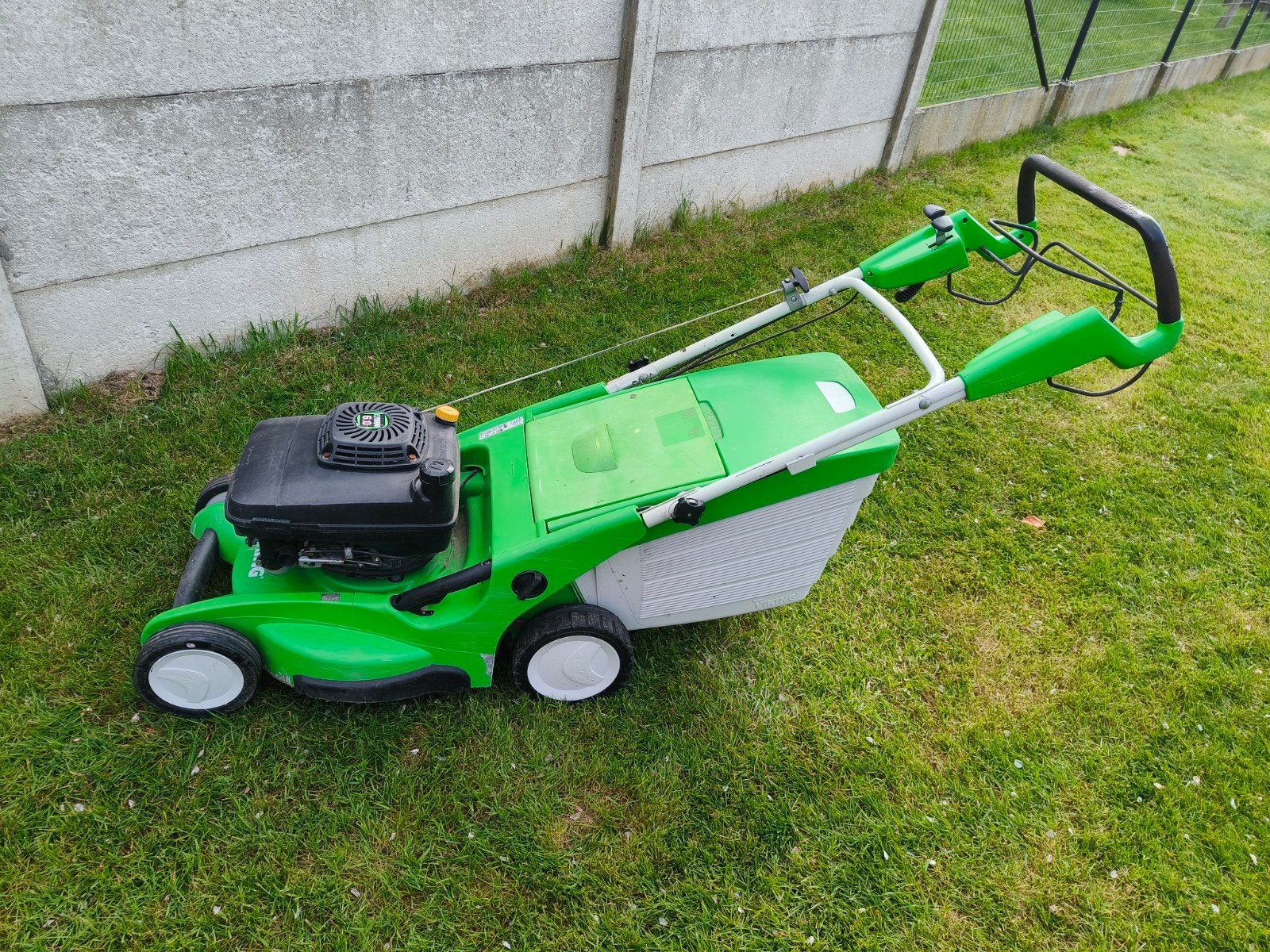 Viking MB655VS, Enlèvement, Bac de ramassage