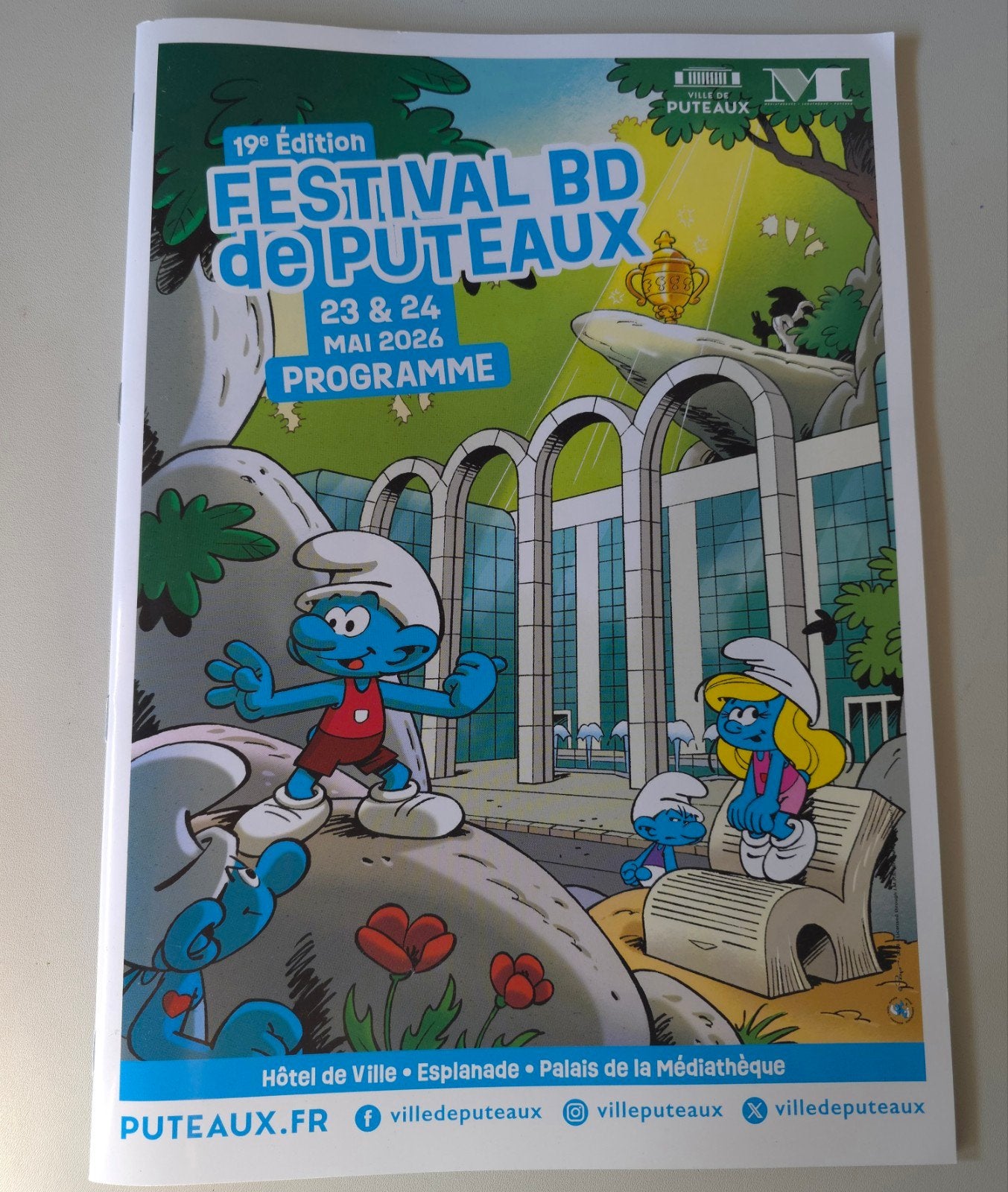 Livre programme Festival BD Puteaux Schtroumpf neuf, Verzamelen, Smurfen, Verzenden, Nieuw, Verschillende Smurfen, Stripboek