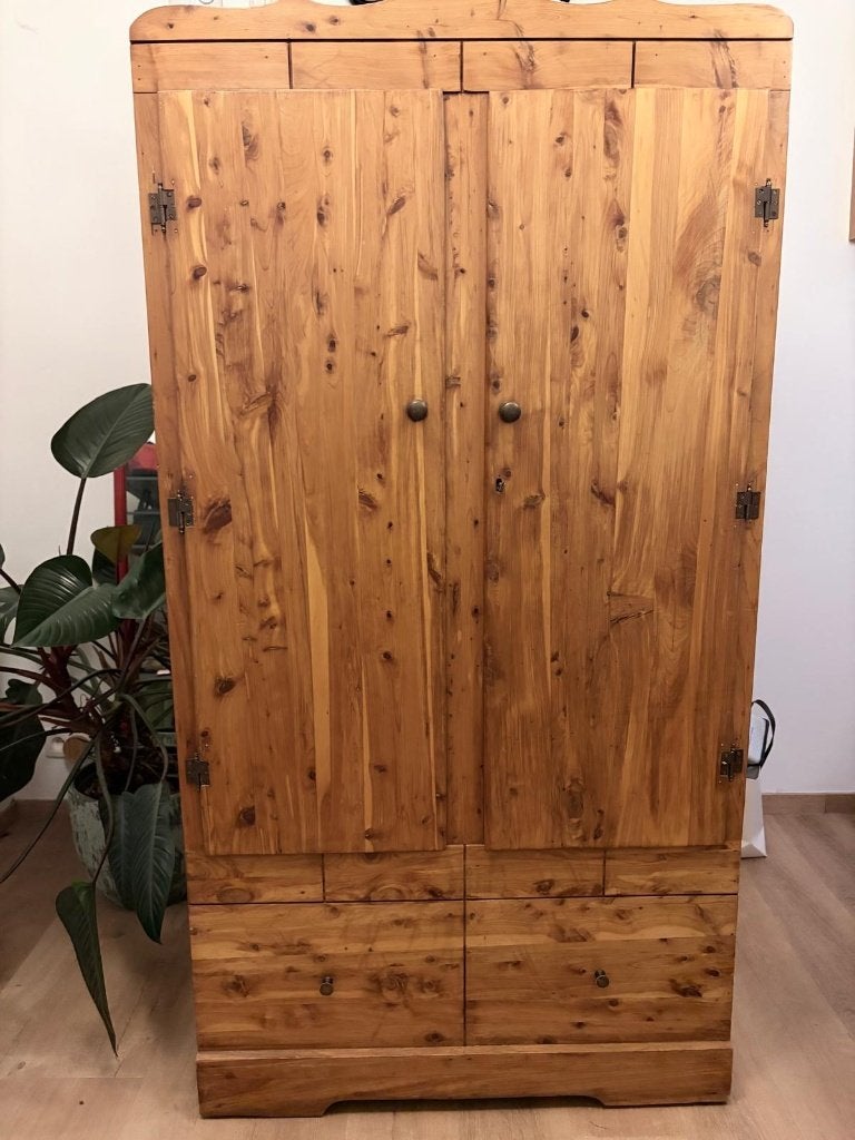 l'armoire en bois massif, Avec porte(s), Moins de 150 cm, Enlèvement, Utilisé