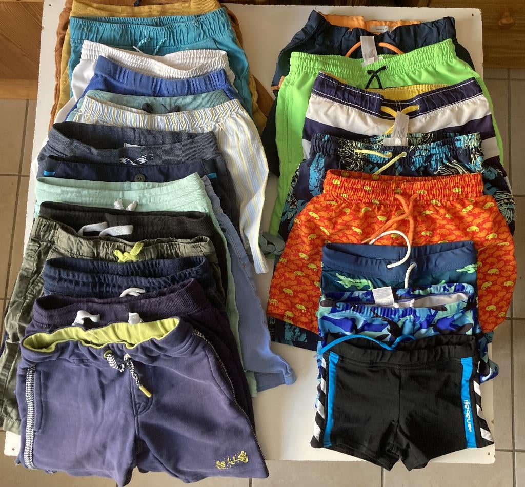short et maillot garçon 7/8 ans - différents modèles, Enfants & Bébés, Vêtements enfant | Taille 122, Enlèvement, Utilisé, Garçon