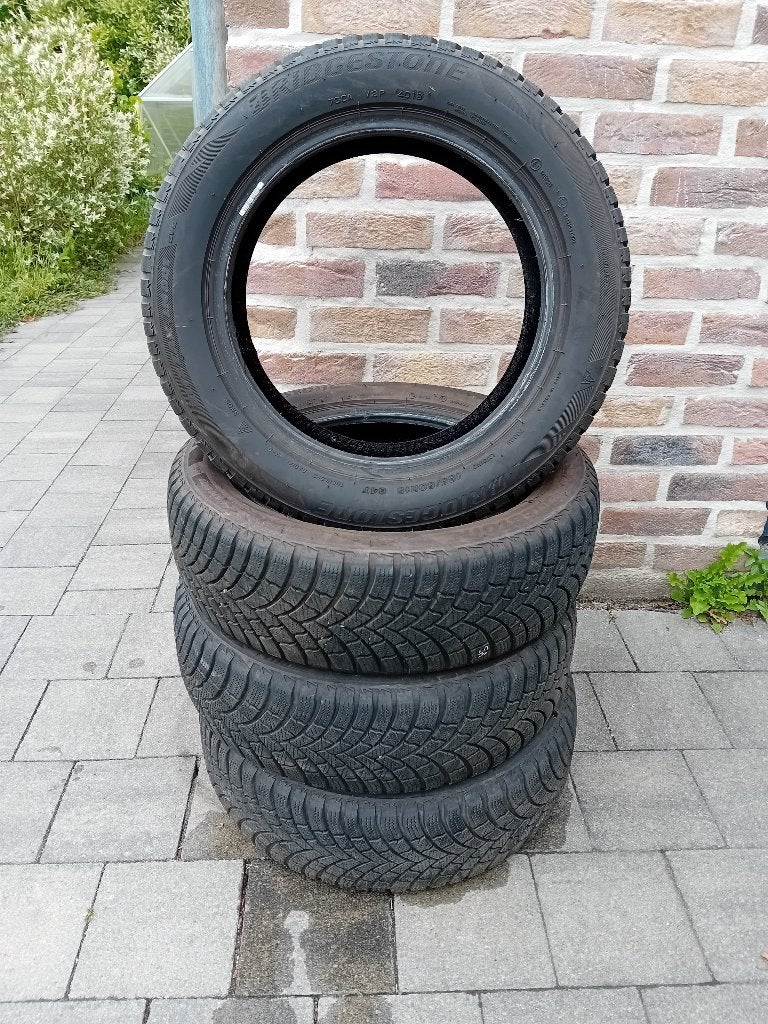 4 pneus hiver – Bridgestone Blizzak LM001 185/60 R15 84T, Autos : Pièces & Accessoires, Pneus & Jantes, 15 pouces, Pneus hiver