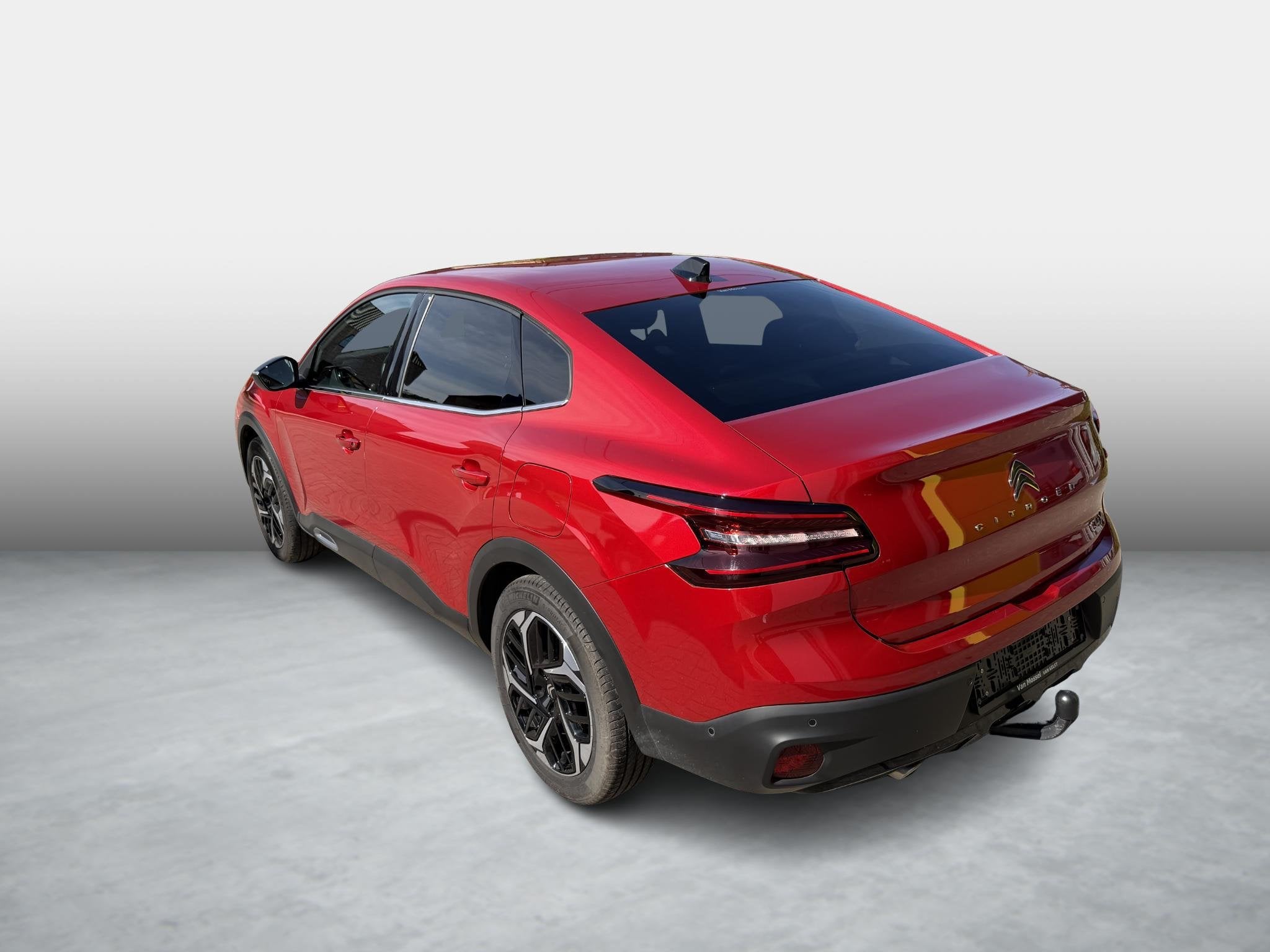 Citroën C4 X 1.2 PureTech 130 S&S EAT8 Shine Pack, Autos, Citroën, Rouge, Achat, https://public.car-pass.be/vhr/aab89dfb-8810-4510-b934-592bf71451d0