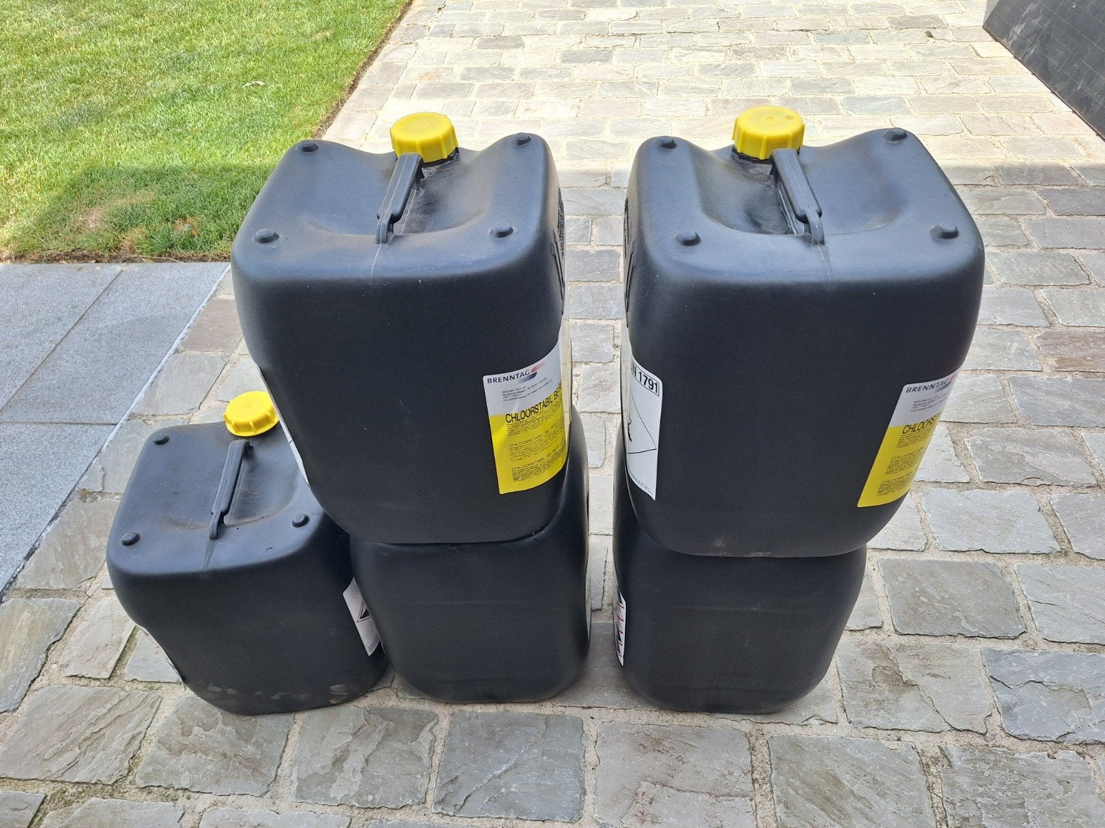 Bidons 25 L, Ophalen