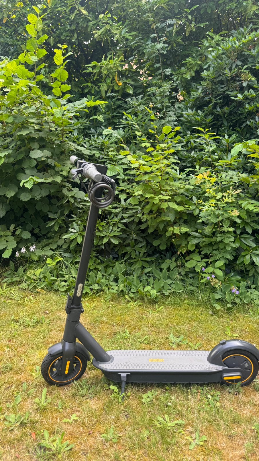 Step NINEBOT MAX 35 - 85,50km, Ophalen, Zo goed als nieuw