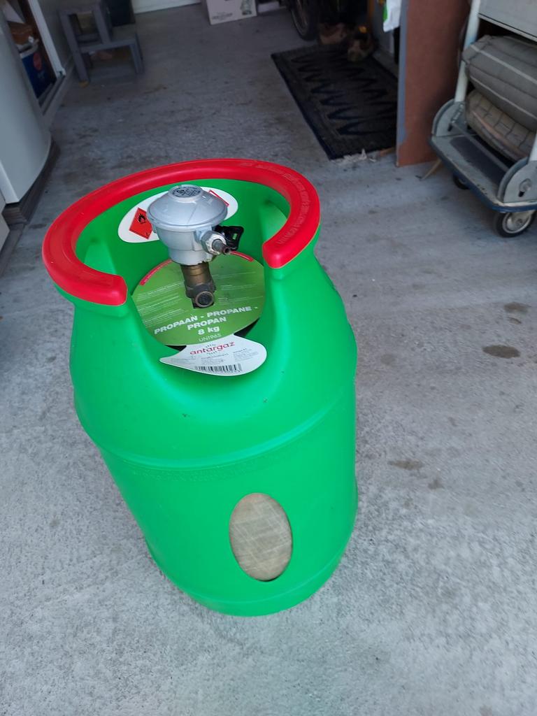 Gasfles propaan 8 l volledig vol, Ophalen, Zo goed als nieuw