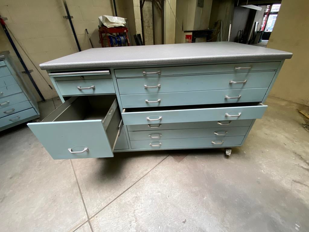 Servantes pour quincaillerie,outils…, Enlèvement, Comme neuf