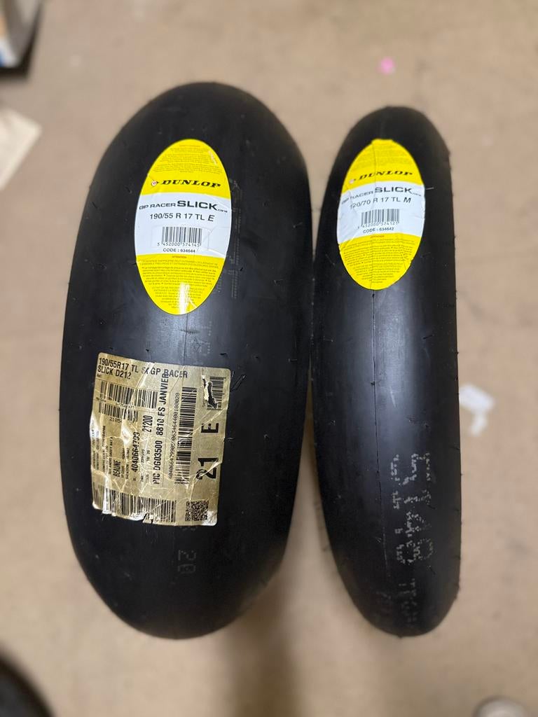 Dunlop gp racer slicks D212, Motoren, Ophalen of Verzenden, Nieuw