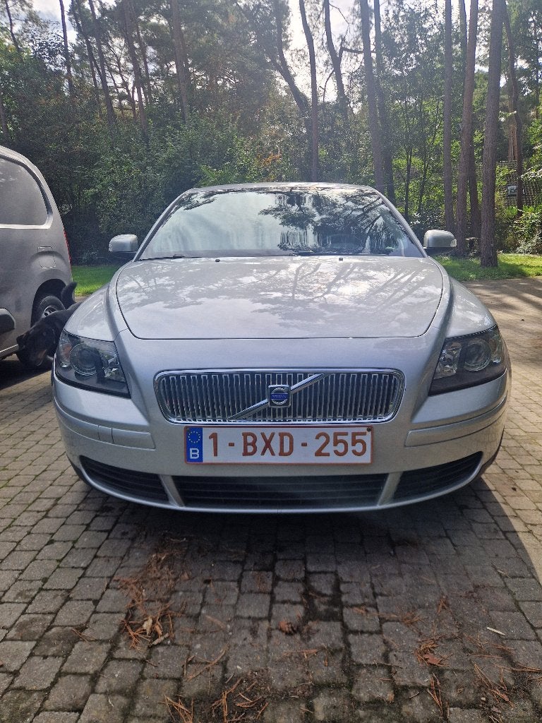 Volvo S40 1.6 benzine met airco, cruise control, Voorwielaandrijving, Stof, Elektrische ramen, 4 cilinders