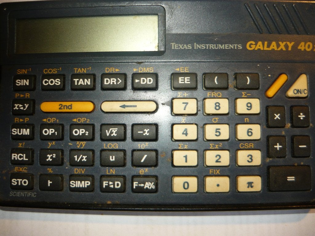 CALCULATRICE SCIENTIFIQUE, Enlèvement ou Envoi, Comme neuf