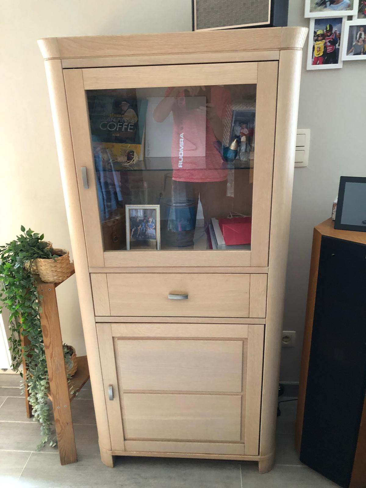 Salle a manger: buffet et vitrine bois clair, Enlèvement, Utilisé