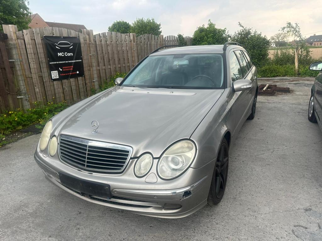 Mercedes e220cdi, 100 kW, Achterwielaandrijving, Zwart, Beige