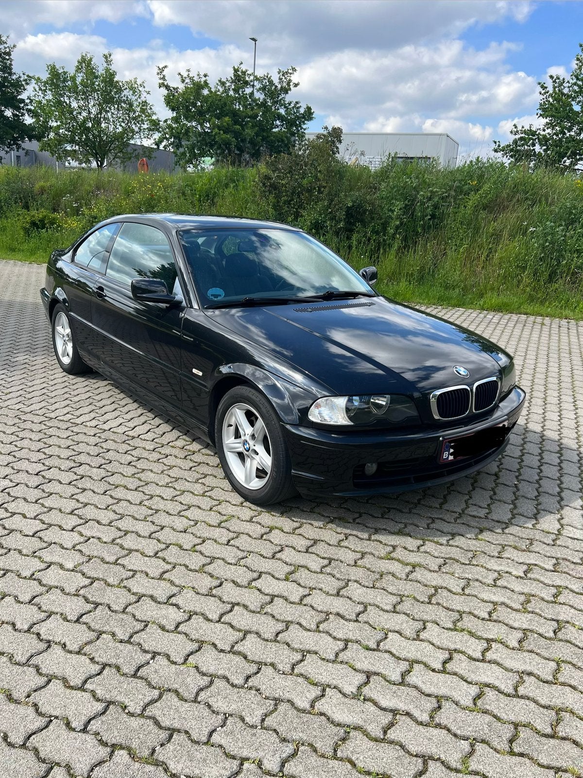 BMW E46, Auto's, Achterwielaandrijving, 87 kW, Zwart, 4 cilinders