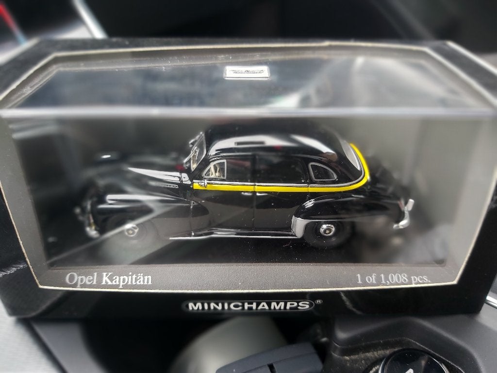Minichamps Opel Kapitän de 1951 Taxi 1/43, Enlèvement ou Envoi, Neuf, Voiture, MiniChamps