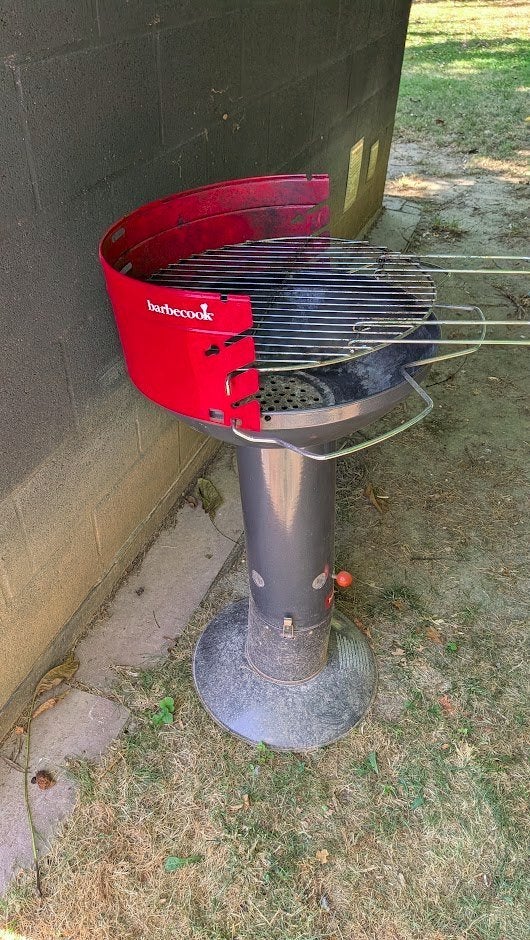 Barbecook Loewy 40 barbecue noir + bache, Tuin en Terras, Houtskoolbarbecues, Ophalen, Zo goed als nieuw, Barbercook, Met accessoires