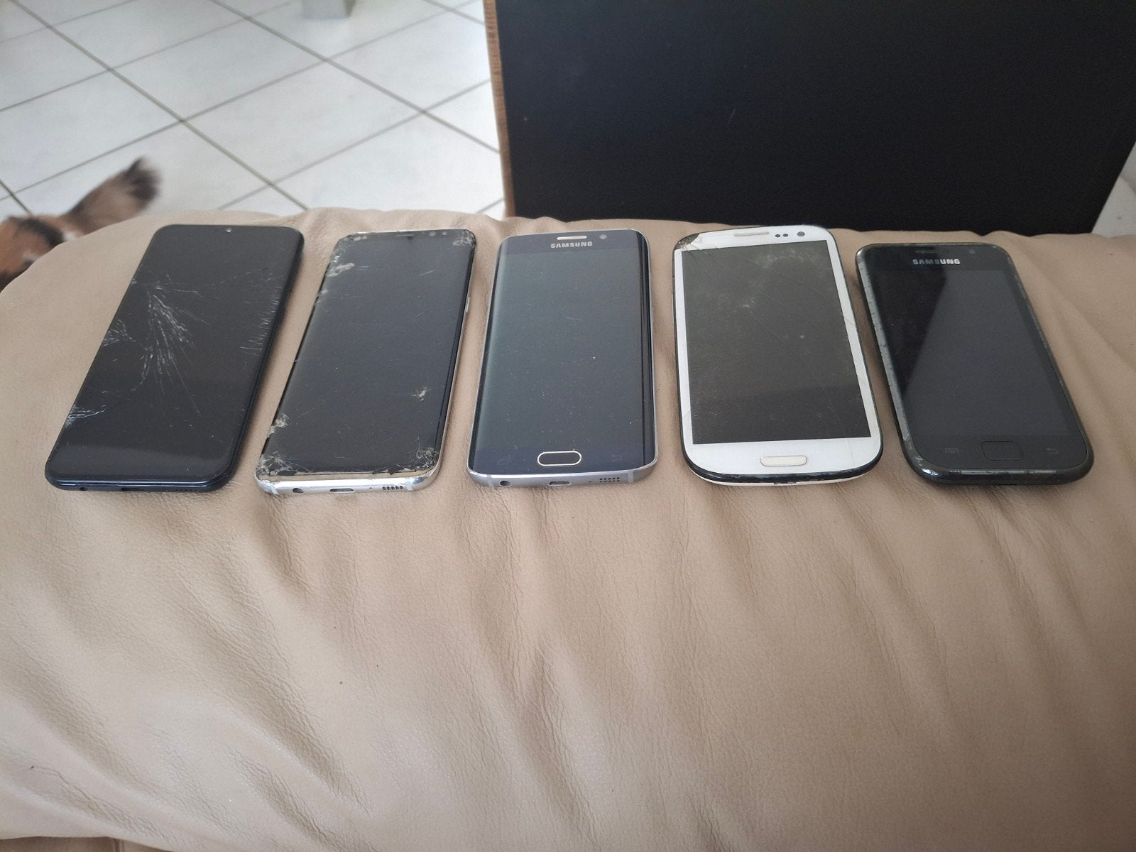 Lot de 5 smartphones Samsung hors service (pour pièces), Ophalen