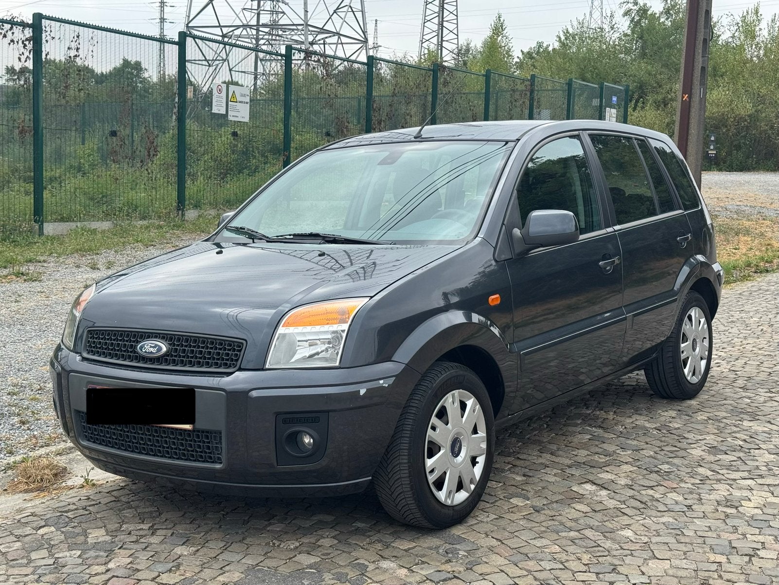 Ford Fusion 1.4 ESSENCE PRÊTE À IMMATRICULER, Argent ou Gris, Fusion, Boîte manuelle, 5 portes