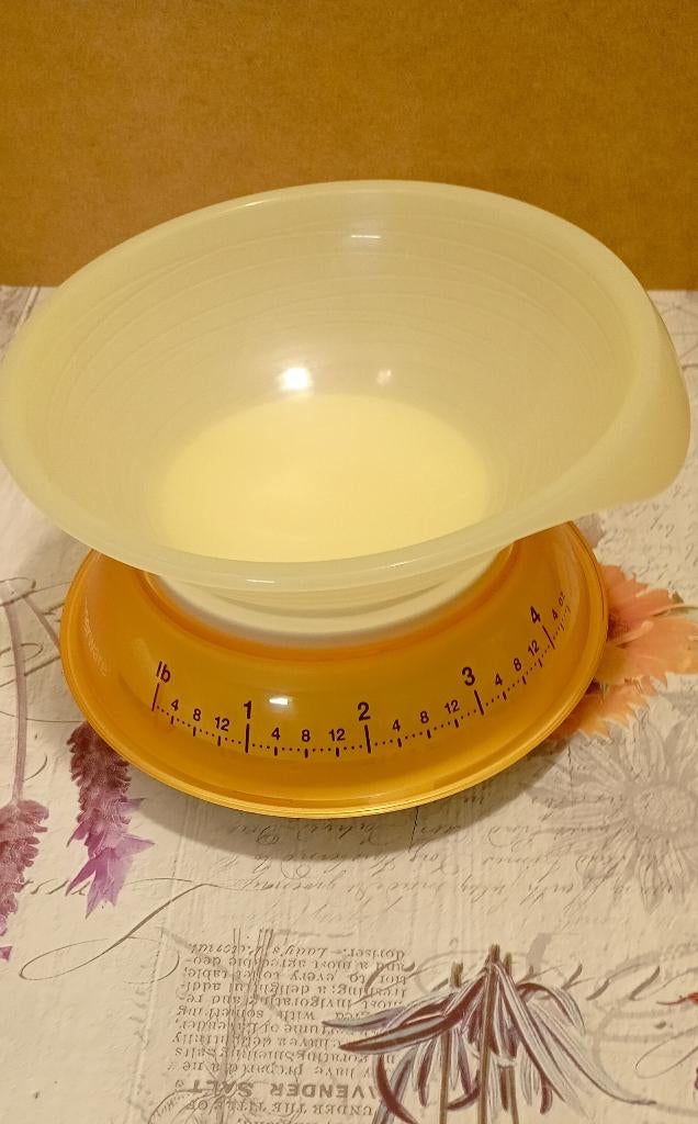 Balance Tupperware., Electroménager, Moins de 10 kg, Analogique, Enlèvement ou Envoi, Balance de cuisine
