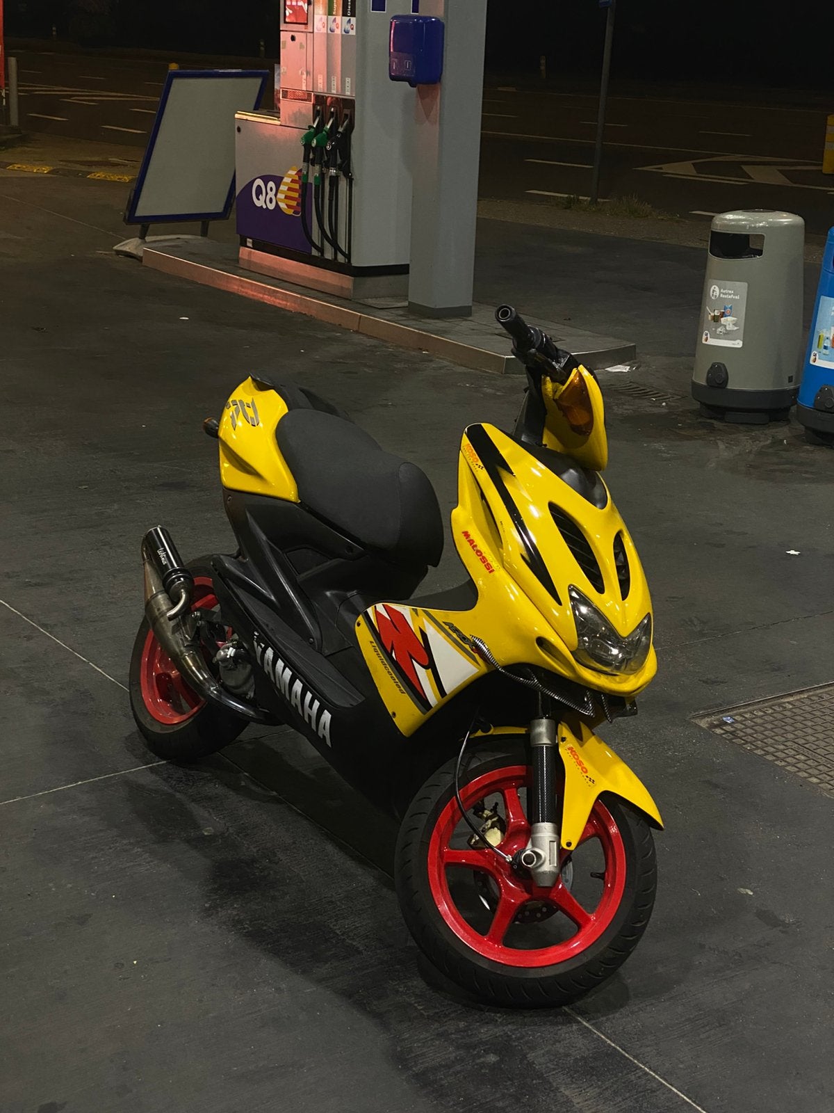 yamaha aerox 70cc 2t, Vélos & Vélomoteurs, Scooters | Yamaha, Comme neuf, Aerox, Enlèvement