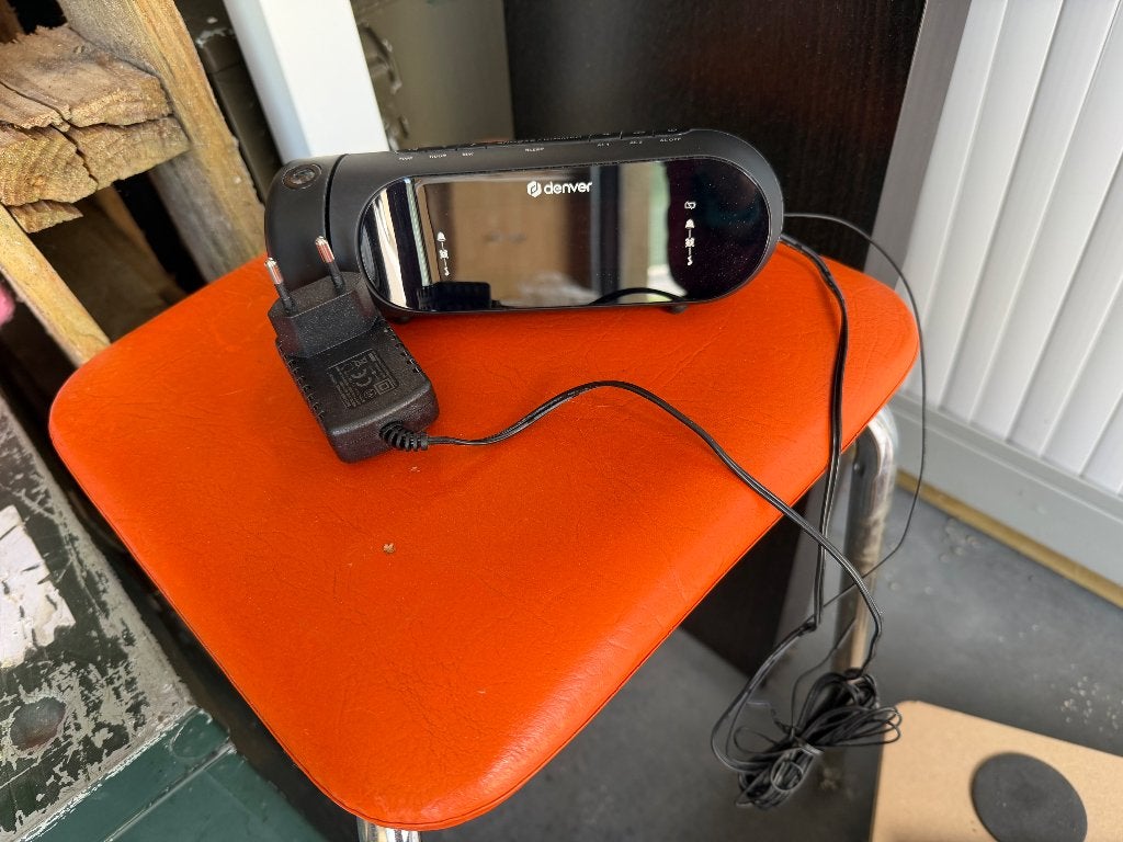 Clock radio, Ophalen of Verzenden, Zo goed als nieuw, Digitaal