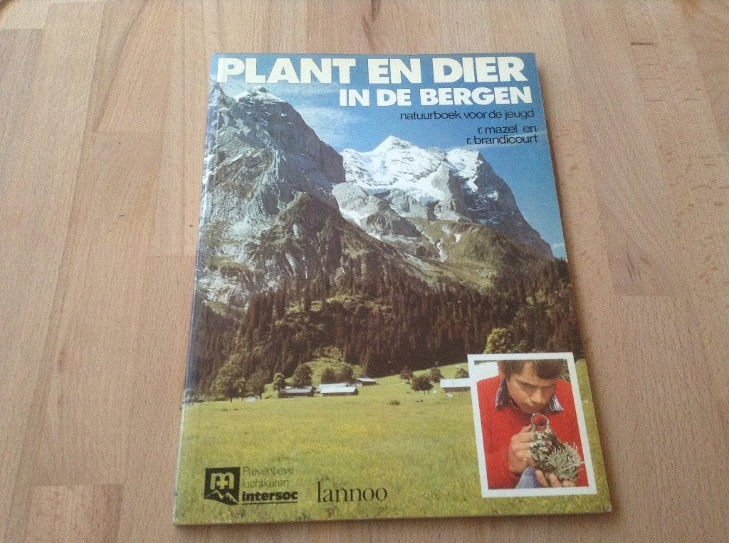 Plant en dier in de bergen, Boeken, Ophalen of Verzenden, Gelezen