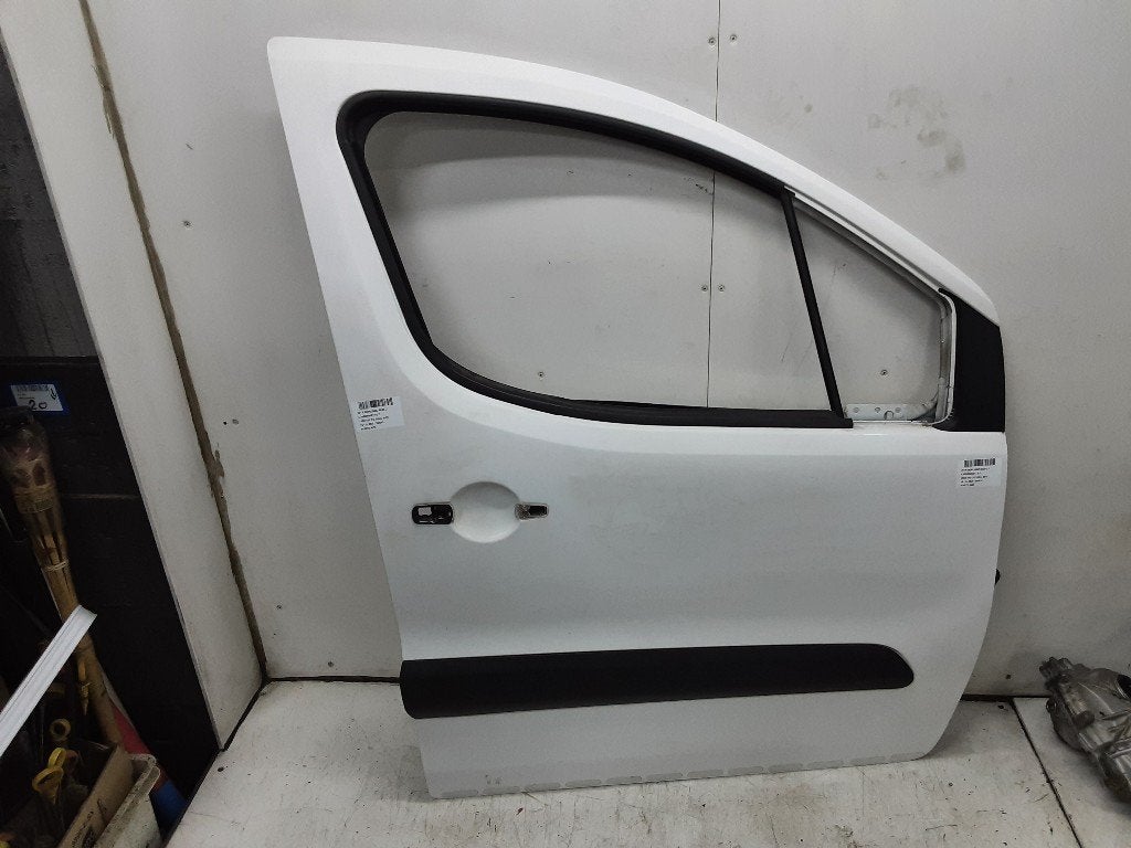 PORTIER RECHTS VOOR Citroën Berlingo (01-2008/04-2021), Auto-onderdelen, Gebruikt, Citroën, Deur, Mevr. I. Hauben