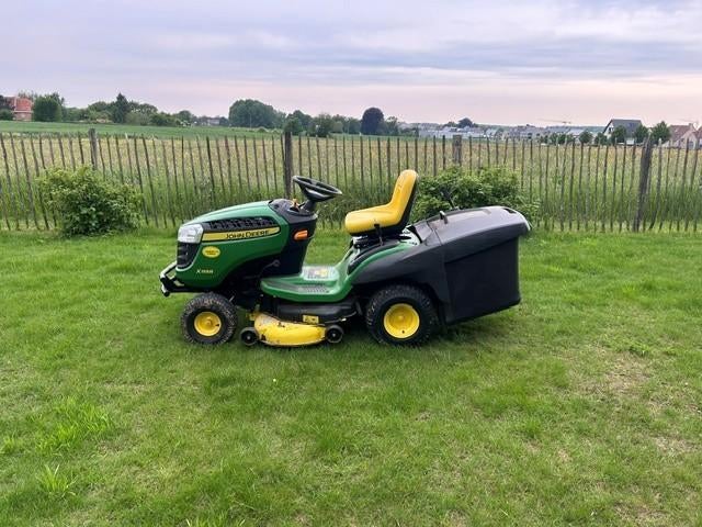 Tondeuse autoportée John Deere X155R en bon état, Jardin & Terrasse, Tondeuses autoportées, Utilisé, 90 à 120 cm, Démarrage électrique