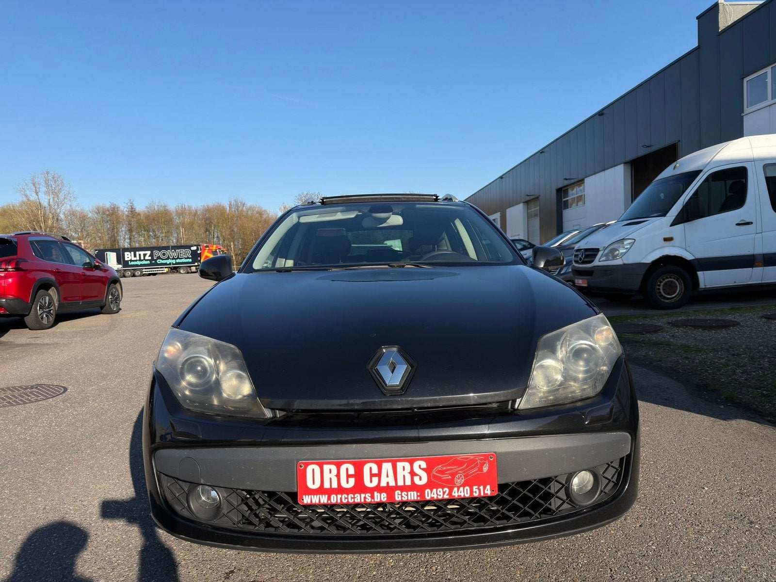 RENAULT LAGUNA 2.0 dCi 4CONTROL -  - NAVIGATION, Cuir, Achat, Cruise Control, Entreprise
