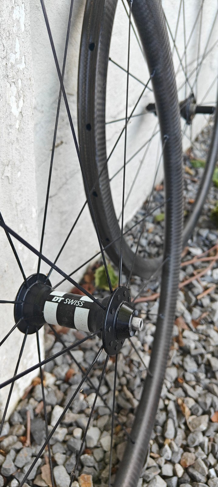 Roues carbone vélo de course 700x25 avec moyeu DT Swiss 350, Freins, Carbone