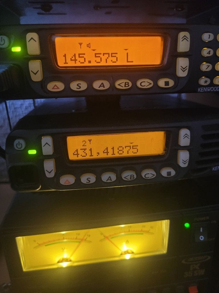radioamateur 2 kenw le tk 2 m et tk 70 m+ ant+ couple. lire, Télécoms, Enlèvement ou Envoi, Utilisé, Émetteur et Récepteur